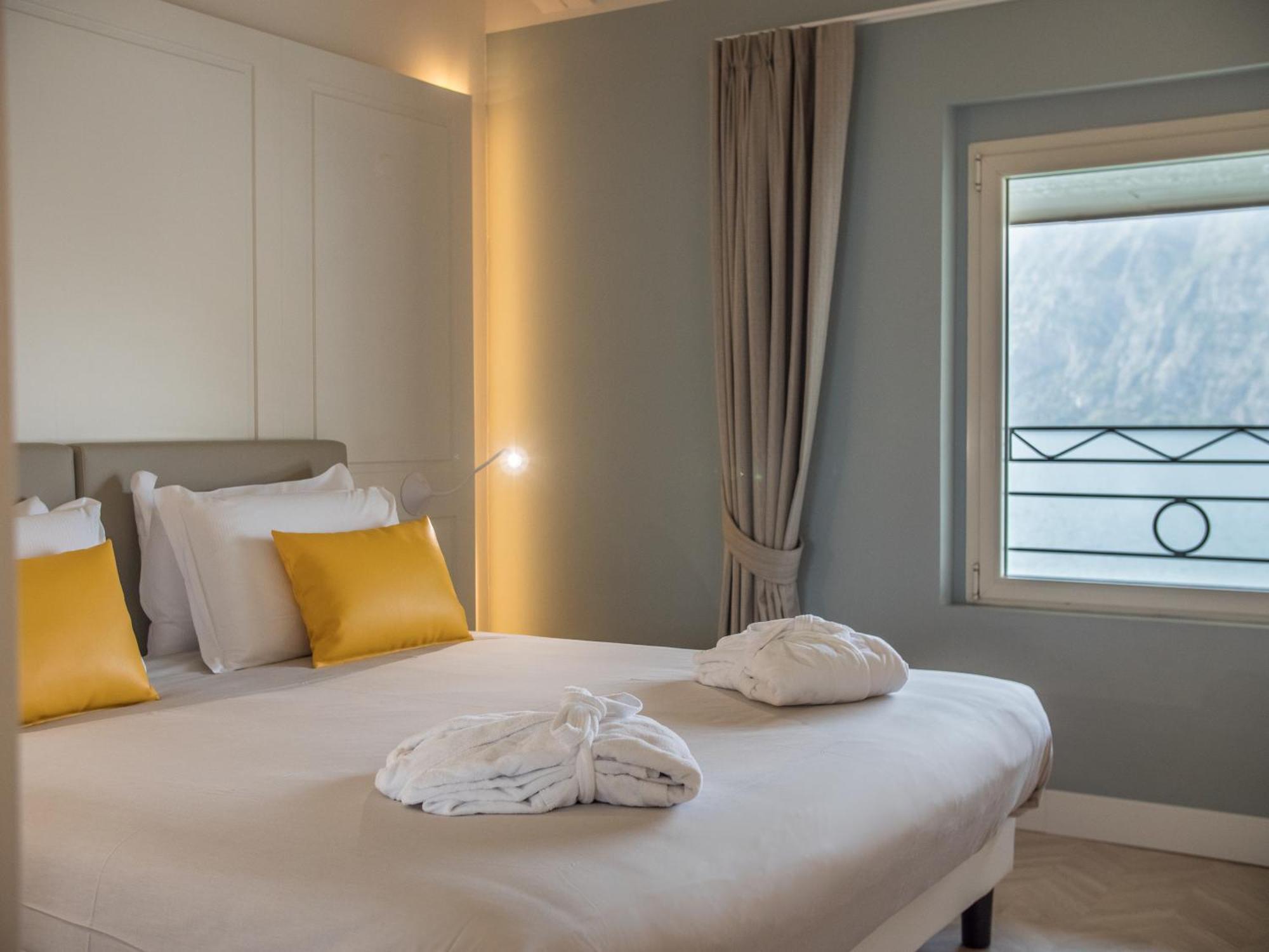 Araba Fenice Hotel Исео Экстерьер фото